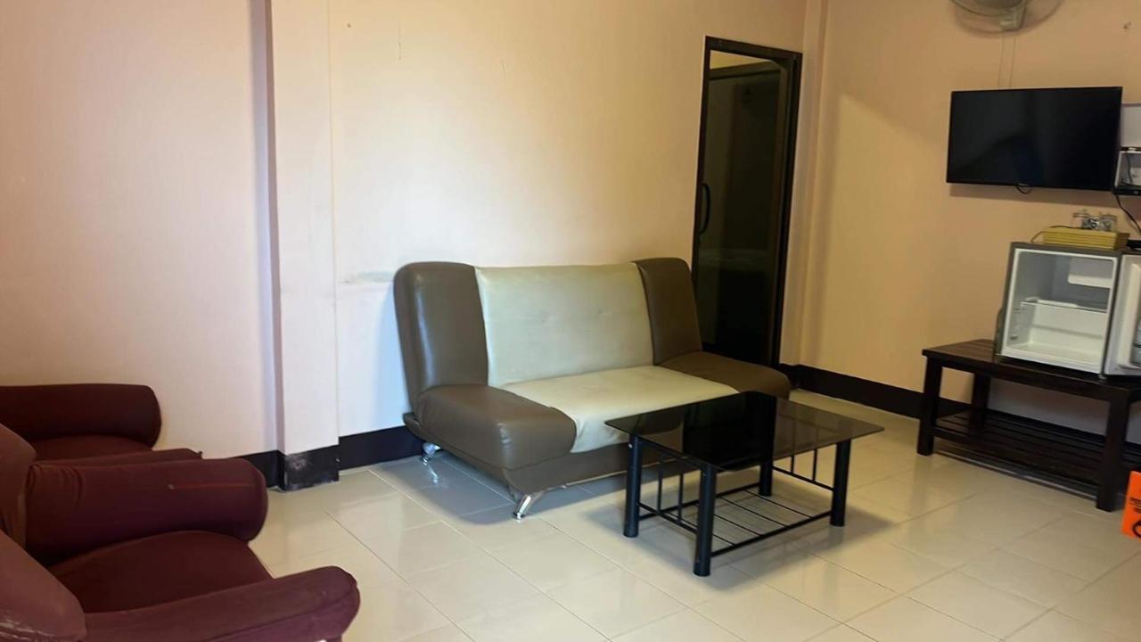 โพธิ์ทองริมทุ่ง Pothong Rimtung Hotel ファン エクステリア 写真