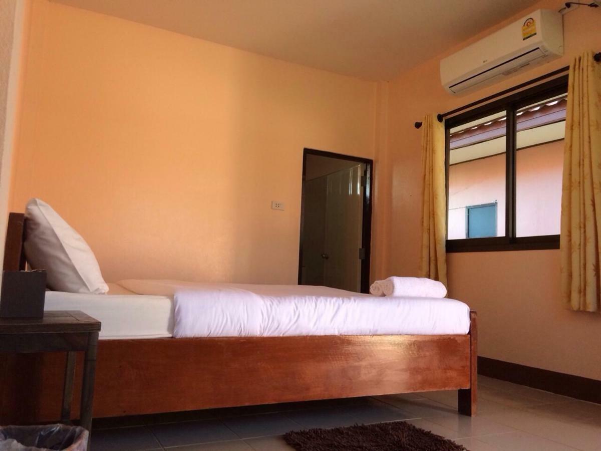 โพธิ์ทองริมทุ่ง Pothong Rimtung Hotel ファン エクステリア 写真